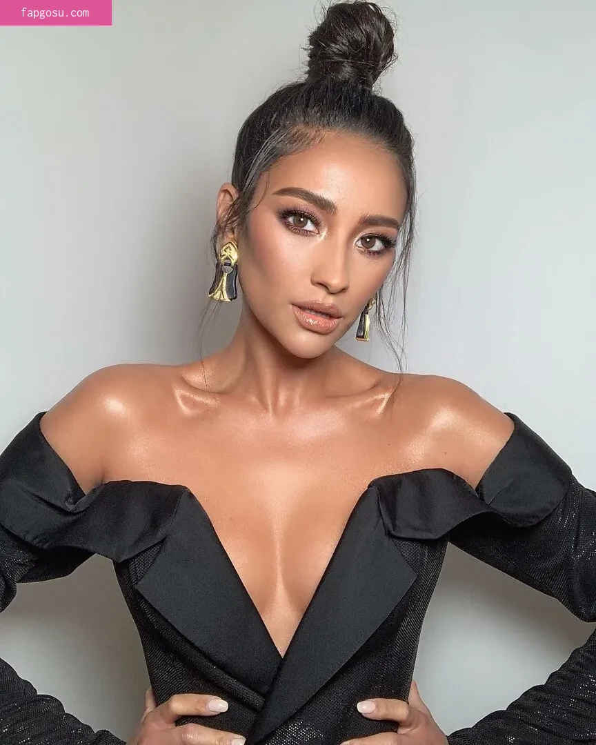Shay Mitchell - Photo #159