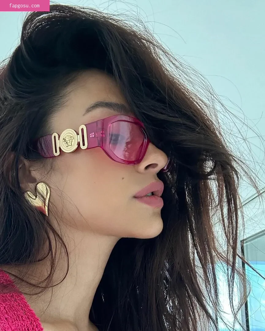 Shay Mitchell - Photo #184