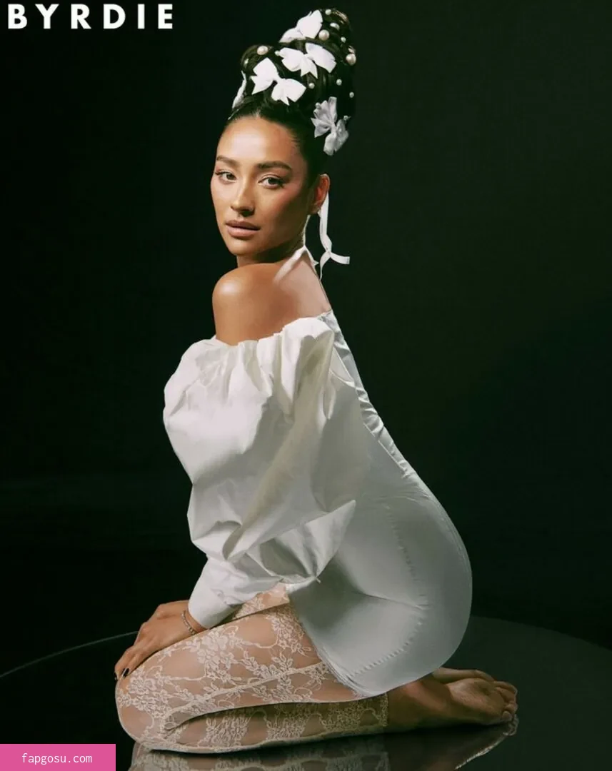 Shay Mitchell - Photo #238