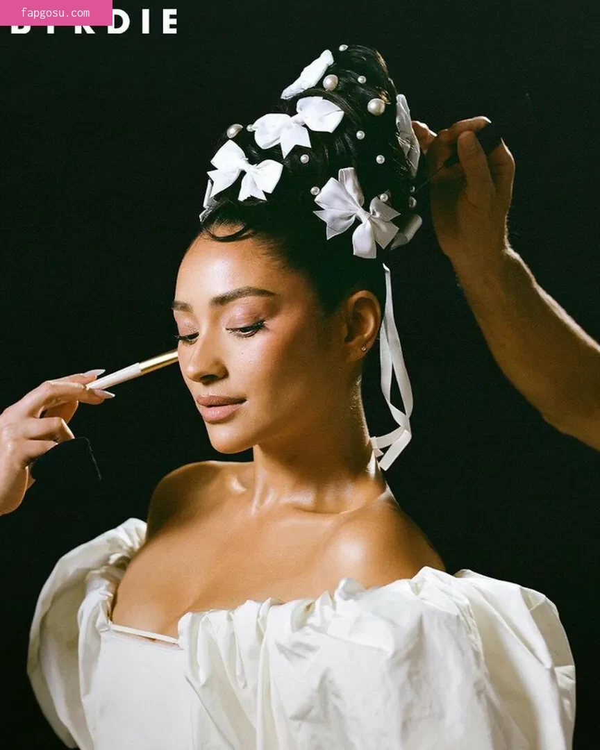Shay Mitchell - Photo #239