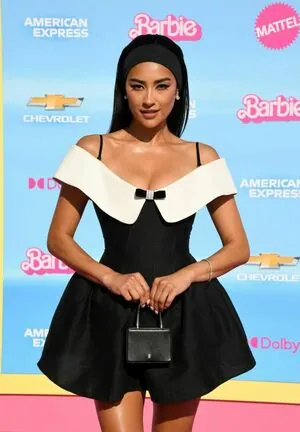 Shay Mitchell