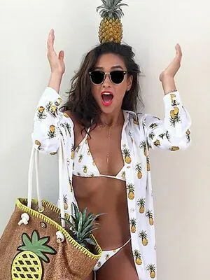 Shay Mitchell