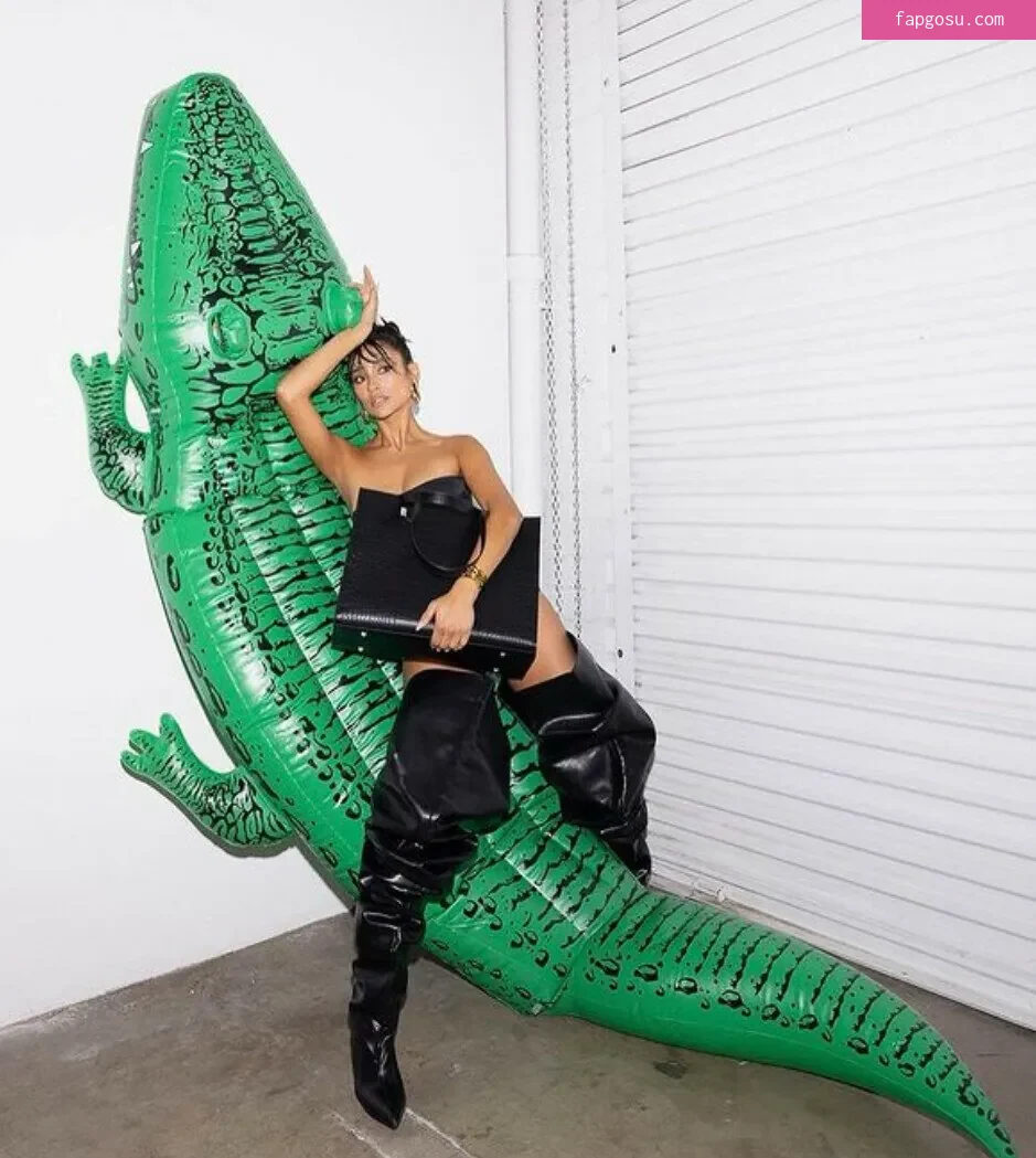 Shay Mitchell - Photo #304