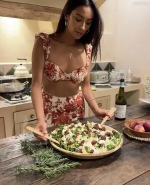 Shay Mitchell