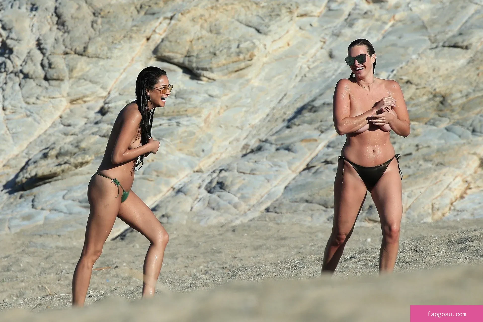 Shay Mitchell - Photo #41