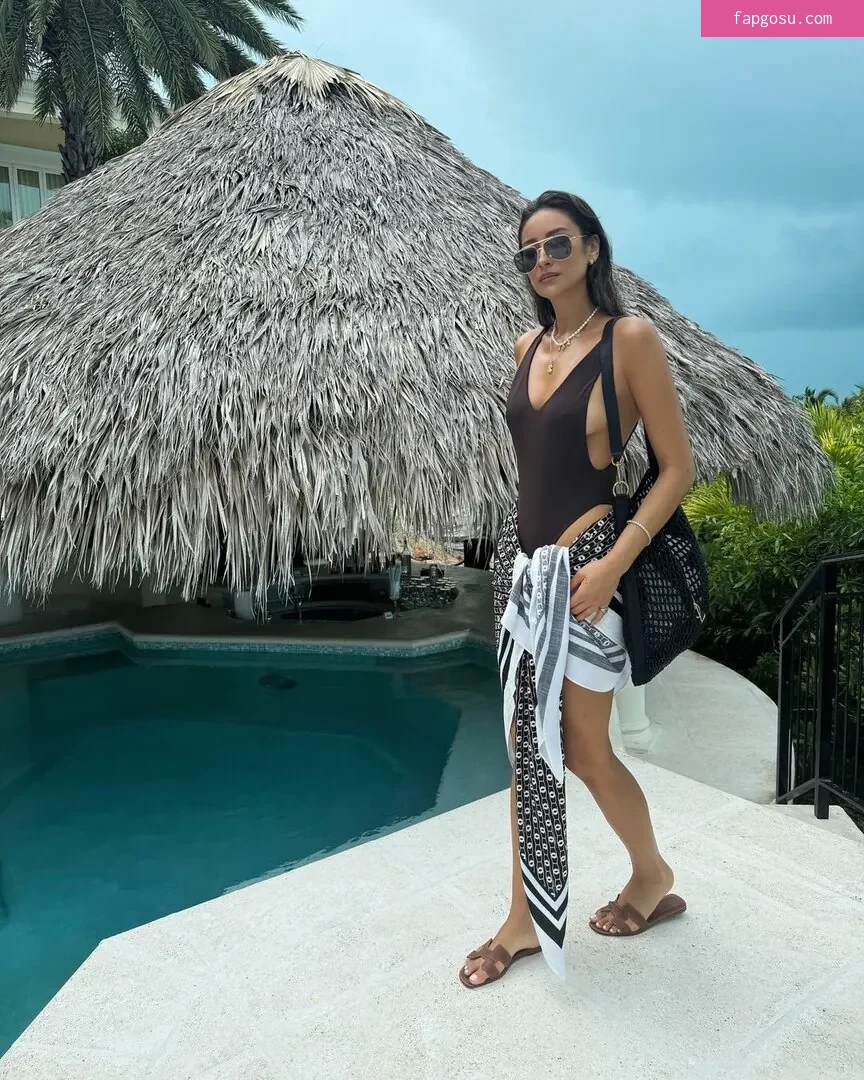 Shay Mitchell - Photo #419