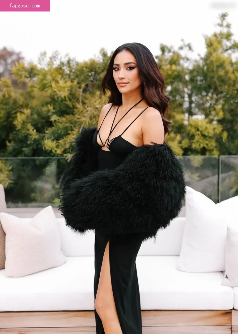 Shay Mitchell - Photo #516
