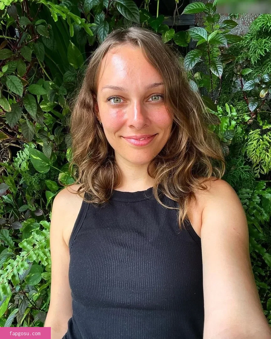 Sabrina Outdoor