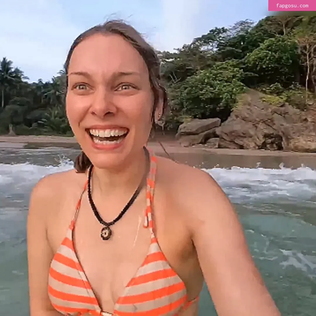 Sabrina Outdoor