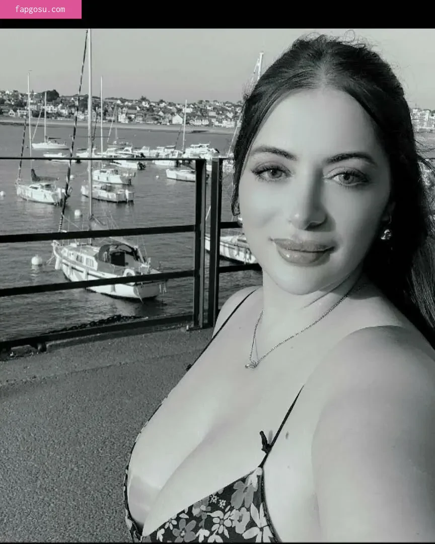 Sara Paris