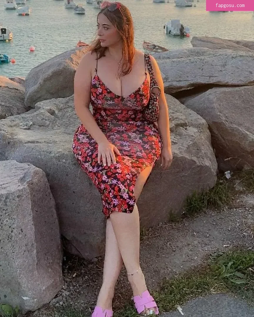 Sara Paris