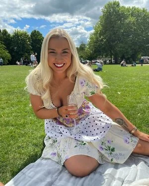 Sophie Partridge content