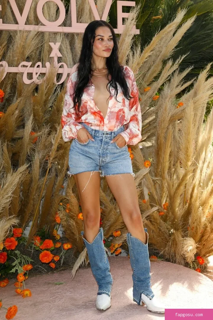 Shanina Shaik