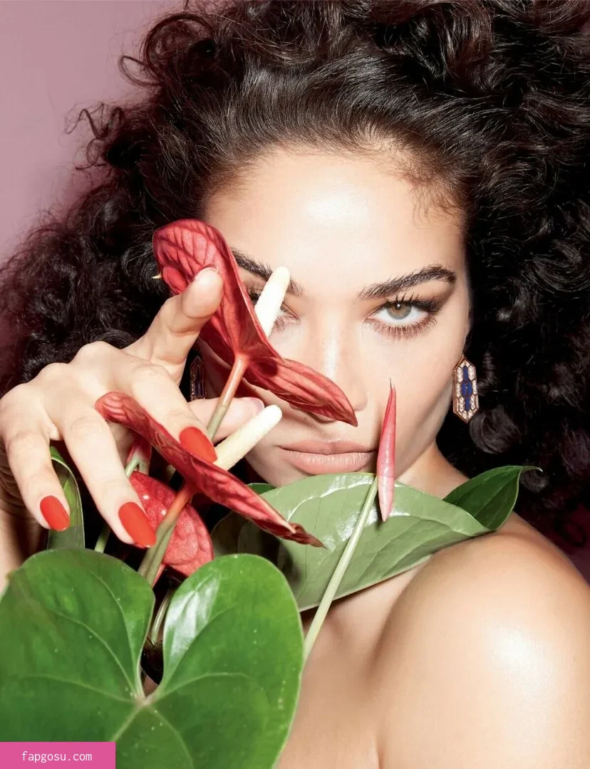 Shanina Shaik