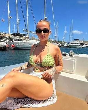 Stefanie Schaller content