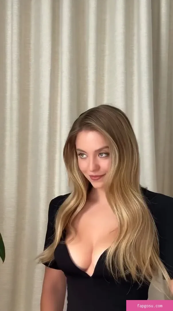 Sydney Sweeney - Photo #264