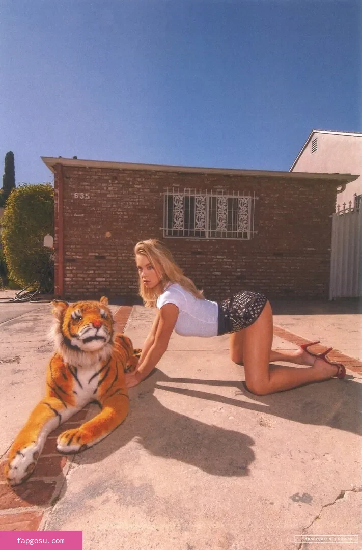 Sydney Sweeney - Photo #652