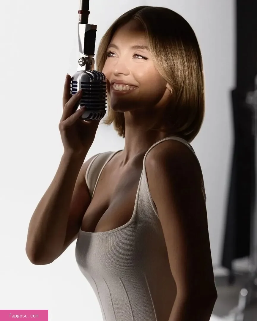 Sydney Sweeney - Photo #710
