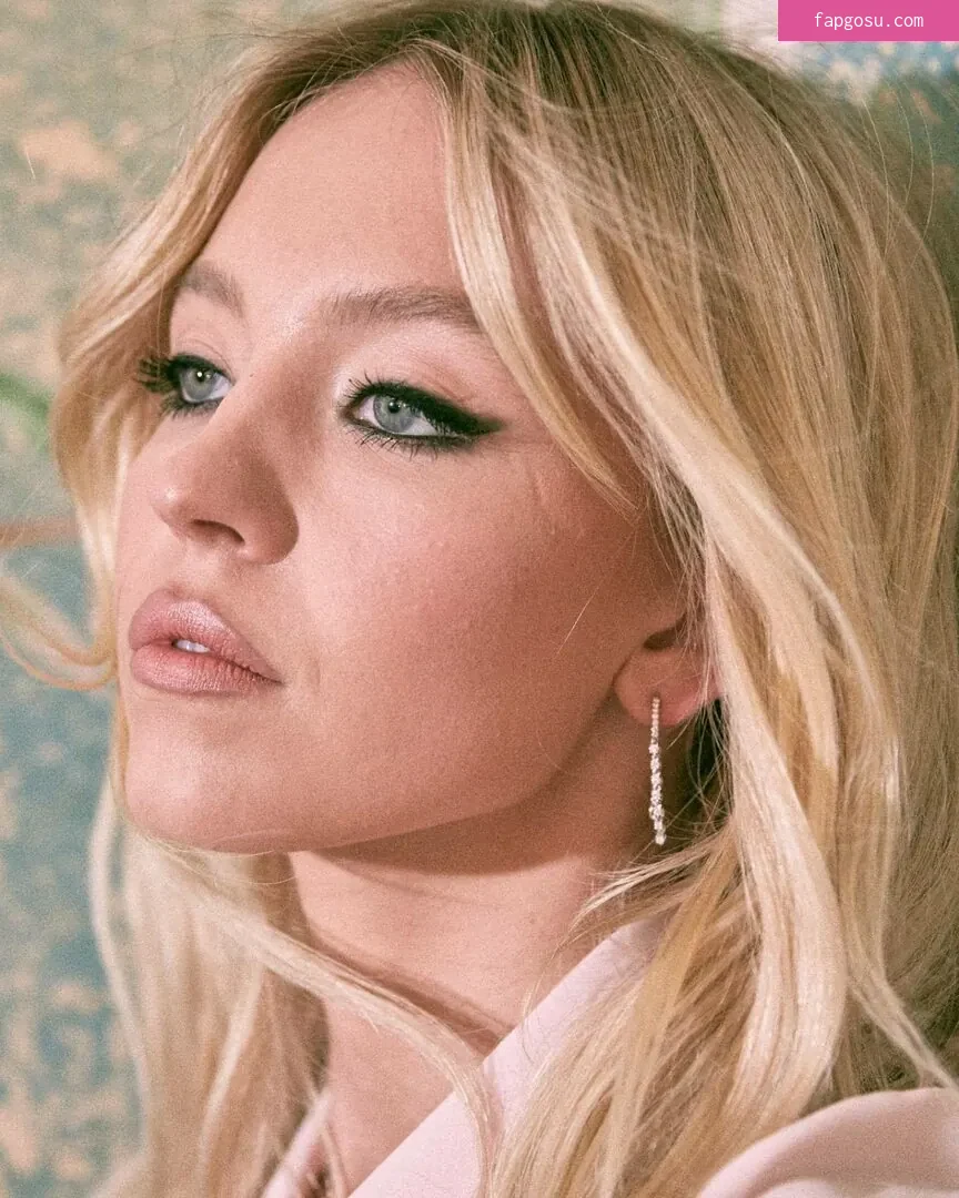 Sydney Sweeney - Photo #864