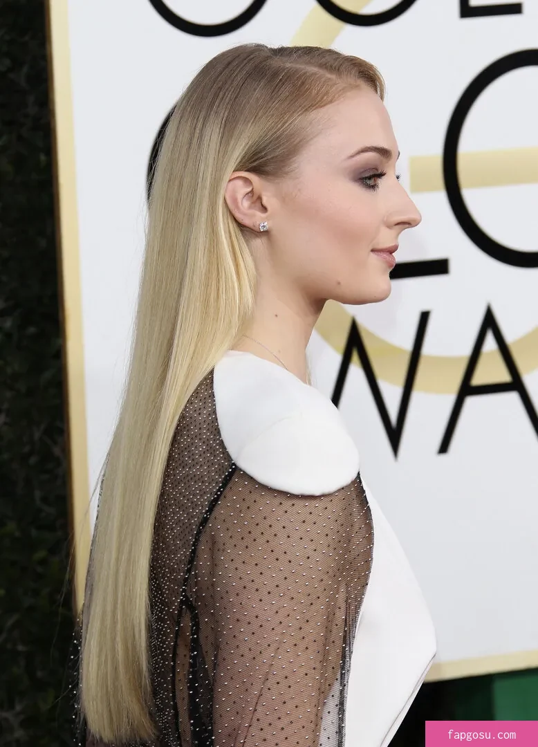 Sophie Turner - Photo #12