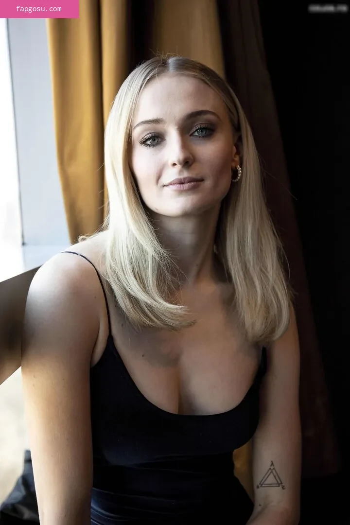 Sophie Turner - Photo #122