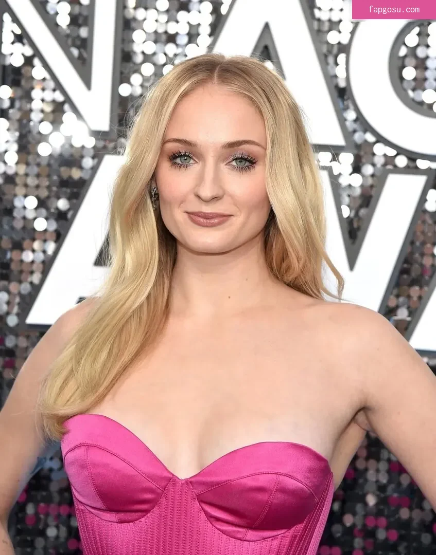 Sophie Turner - Photo #128