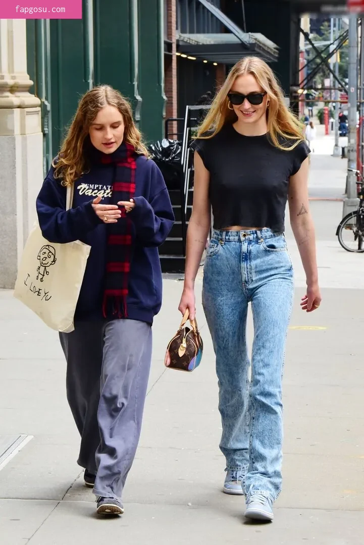 Sophie Turner - Photo #135