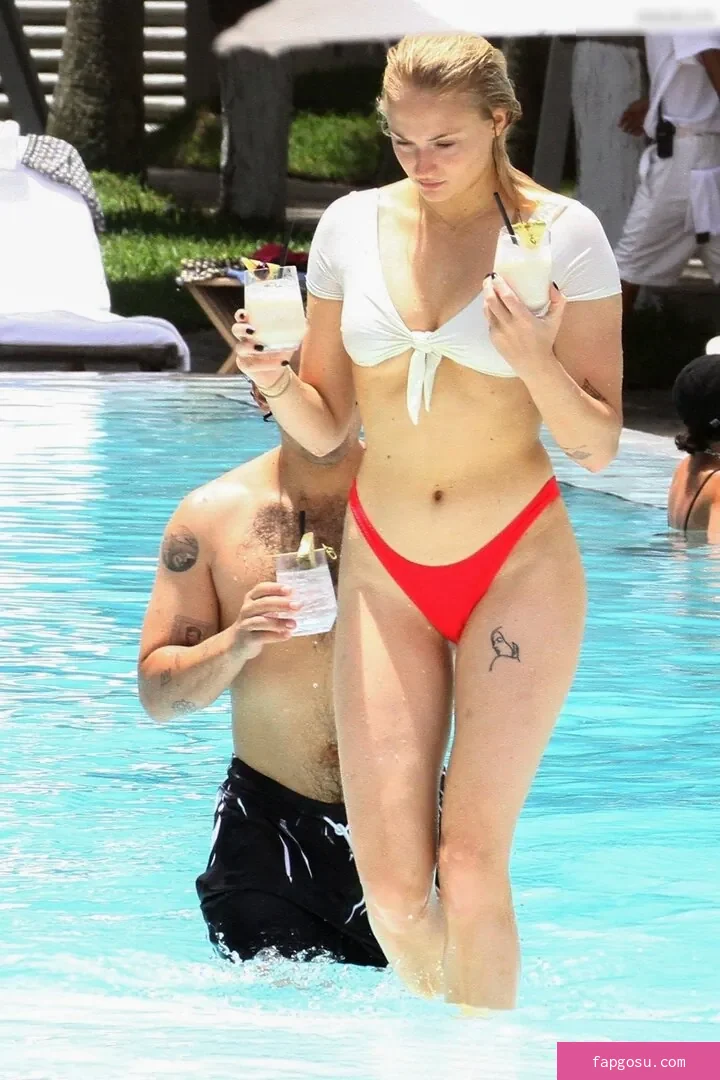 Sophie Turner - Photo #155