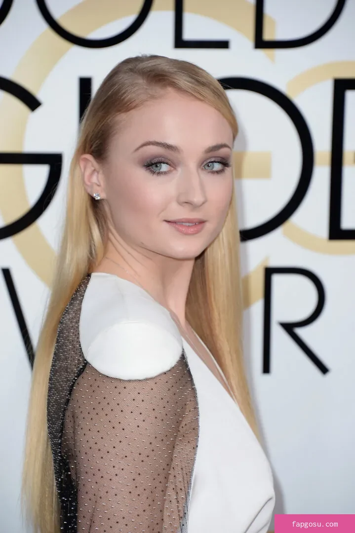 Sophie Turner - Photo #16