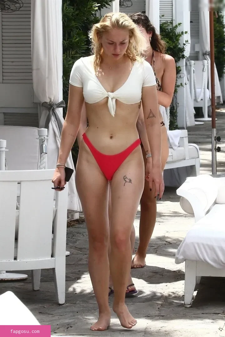 Sophie Turner - Photo #163