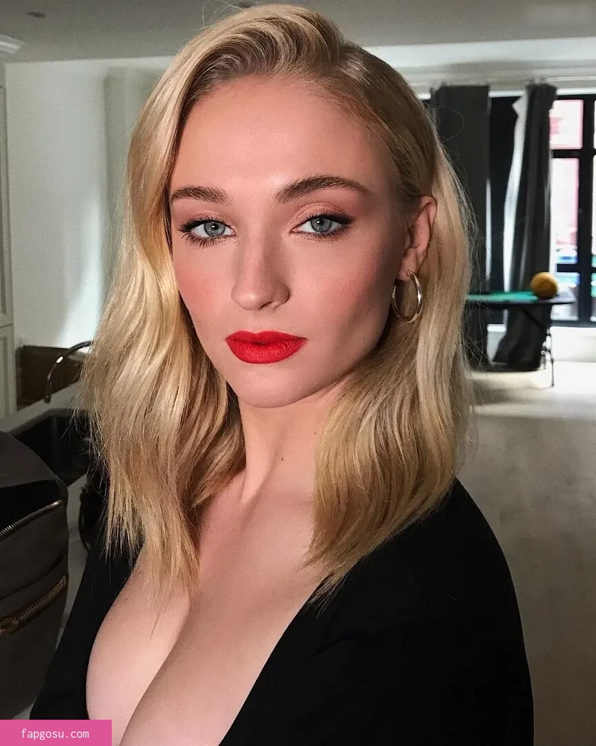 Sophie Turner - Photo #175
