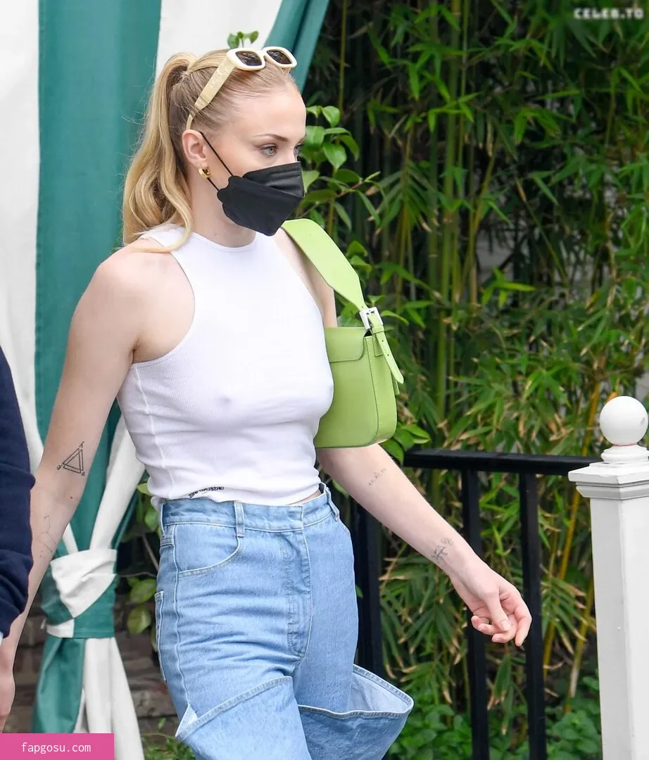 Sophie Turner - Photo #186