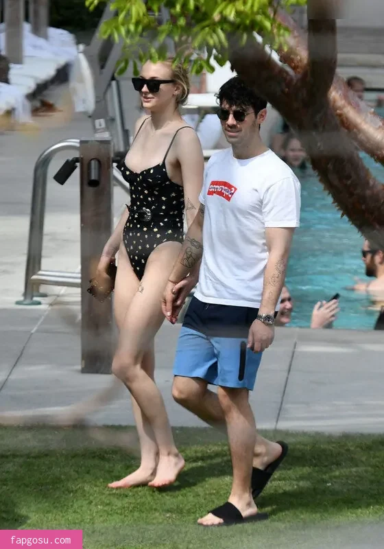 Sophie Turner - Photo #244