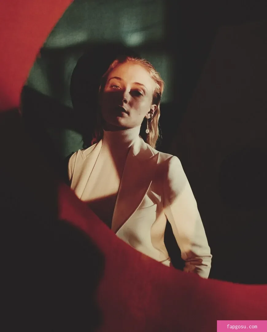 Sophie Turner - Photo #29