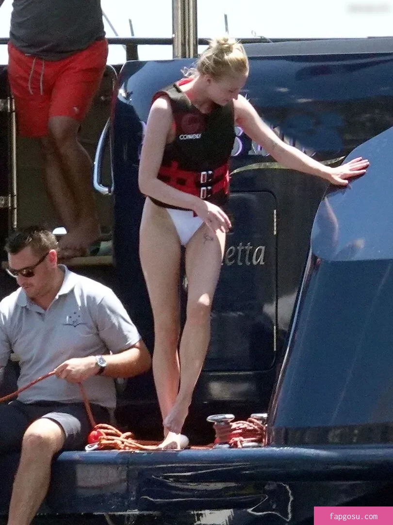 Sophie Turner - Photo #300