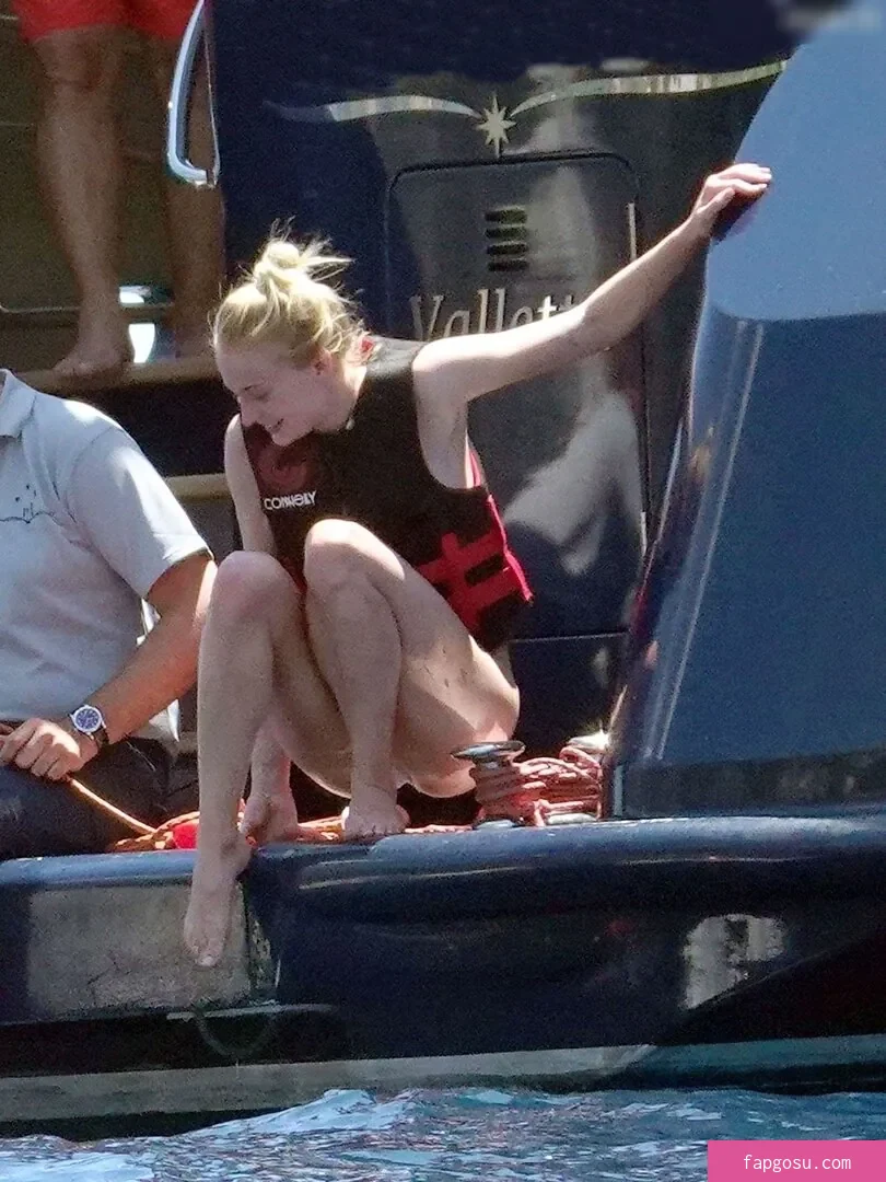 Sophie Turner - Photo #304