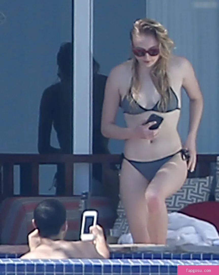 Sophie Turner - Photo #350