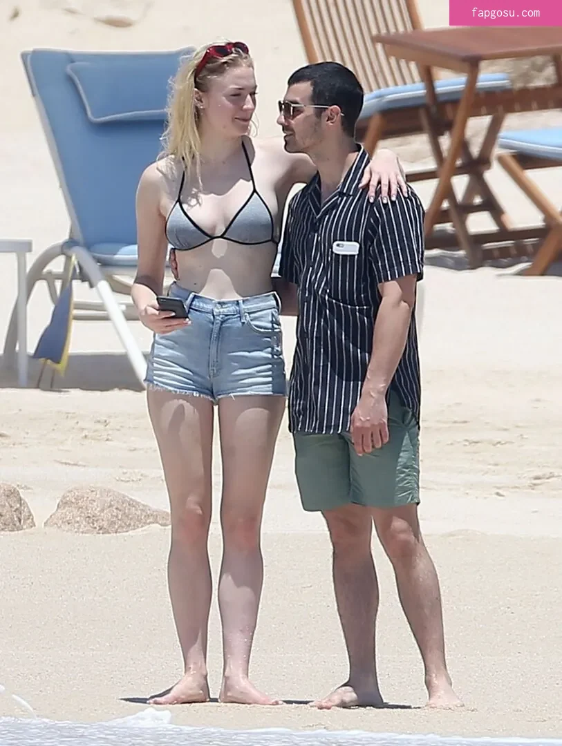 Sophie Turner - Photo #351