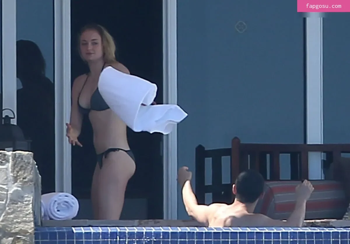 Sophie Turner - Photo #357