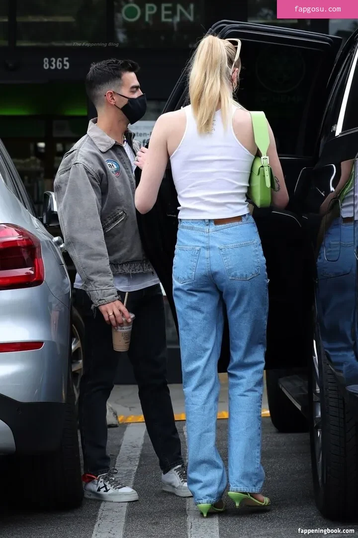 Sophie Turner - Photo #44