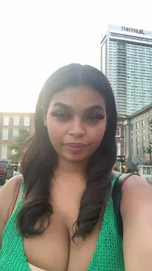 Summer Taylor content