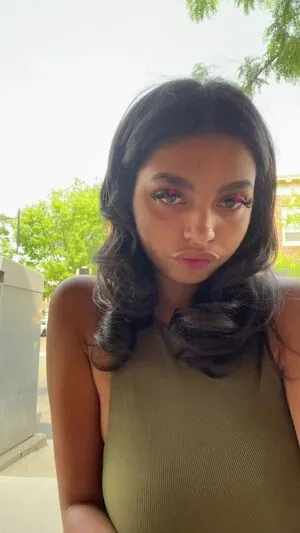 Summer Taylor content