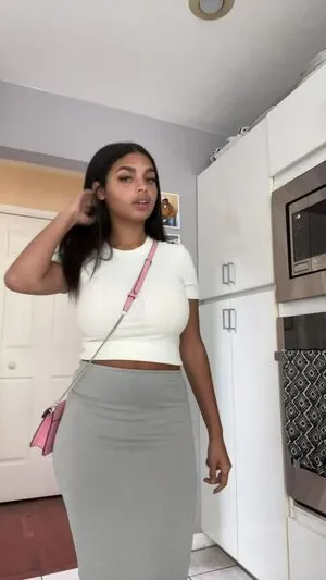 Summer Taylor content