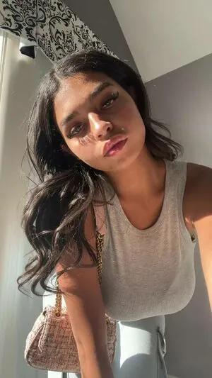 Summer Taylor content