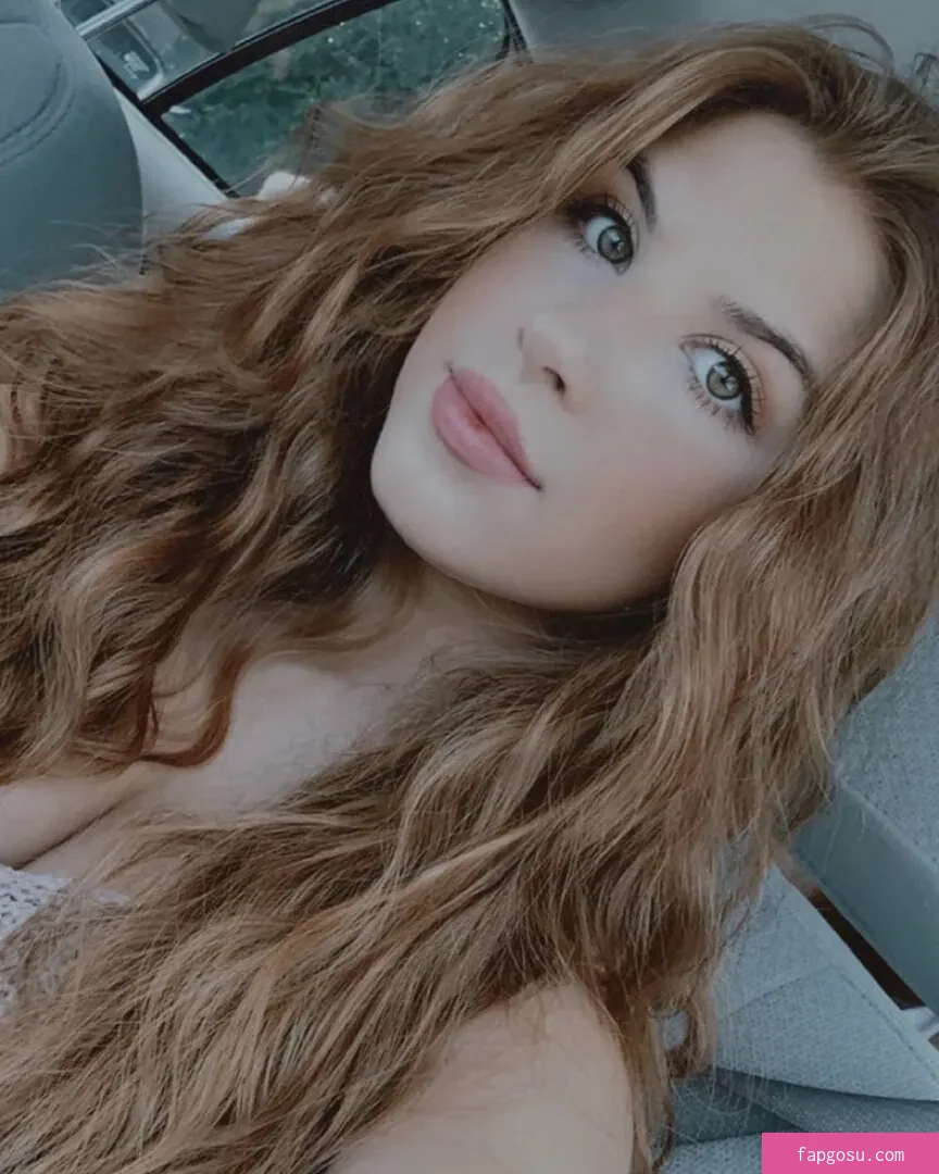Samantha Vicha - Photo #9