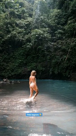 Shantel VanSanten