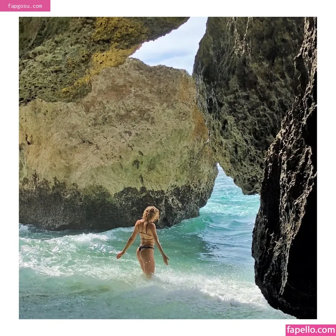 Shantel VanSanten