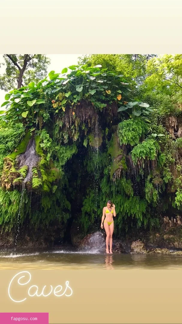 Shantel VanSanten - Photo #592