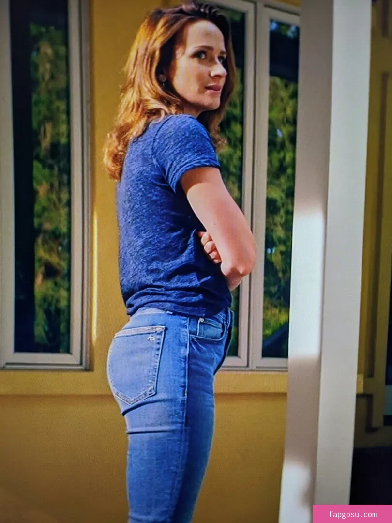 Shantel VanSanten