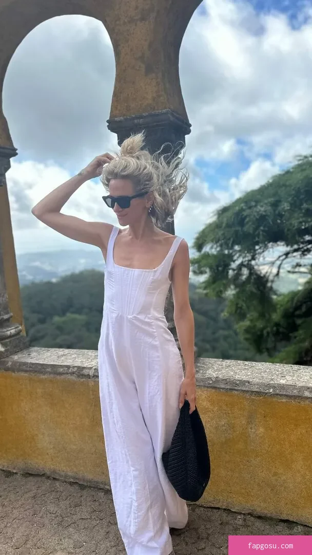 Shantel VanSanten